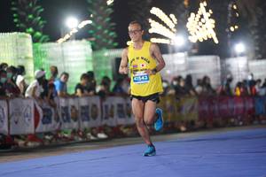 BIB: 41542
                            <button type="button" onclick="openModal(15362624)" class="btn btn-primary btn-sm float-right btn-popup" data-toggle="modal" data-target=".modal-high-quality">
                        <i class="fas fa-shopping-cart"></i> Add to Cart
                    </button>
                                            <button type="button" onclick="isThisMe(15362624, true)" class="btn btn-success btn-sm float-right btn-popup btn-isme hidden" data-toggle="tooltip" data-placement="bottom" title="นี่คือรูปของคุณใช่ไหม คลิกที่นี่เพื่อเอาเข้าอัลบั้ม">
                        <i class="fas fa-plus"></i> Add to album
                    </button>
                    <button type="button" onclick="isThisMe(15362624, false)" class="btn btn-warning btn-sm float-right btn-popup btn-isnotme hidden">
                        <i class="fas fa-ban"></i> Remove from album
                    </button>