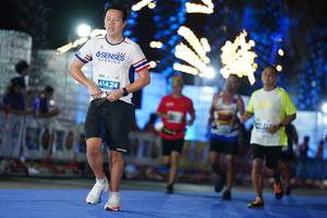 BIB: 41424
                            <button type="button" onclick="openModal(14204697)" class="btn btn-primary btn-sm float-right btn-popup" data-toggle="modal" data-target=".modal-high-quality">
                        <i class="fas fa-shopping-cart"></i> Add to Cart
                    </button>
                                            <button type="button" onclick="isThisMe(14204697, true)" class="btn btn-success btn-sm float-right btn-popup btn-isme hidden" data-toggle="tooltip" data-placement="bottom" title="นี่คือรูปของคุณใช่ไหม คลิกที่นี่เพื่อเอาเข้าอัลบั้ม">
                        <i class="fas fa-plus"></i> Add to album
                    </button>
                    <button type="button" onclick="isThisMe(14204697, false)" class="btn btn-warning btn-sm float-right btn-popup btn-isnotme hidden">
                        <i class="fas fa-ban"></i> Remove from album
                    </button>