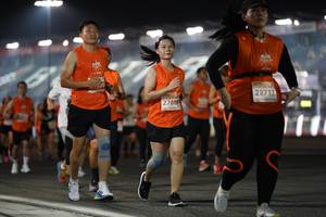 BIB: 22737, 27869
                            <button type="button" onclick="openModal(13907027)" class="btn btn-primary btn-sm float-right btn-popup" data-toggle="modal" data-target=".modal-high-quality">
                        <i class="fas fa-shopping-cart"></i> Add to Cart
                    </button>
                                            <button type="button" onclick="isThisMe(13907027, true)" class="btn btn-success btn-sm float-right btn-popup btn-isme hidden" data-toggle="tooltip" data-placement="bottom" title="นี่คือรูปของคุณใช่ไหม คลิกที่นี่เพื่อเอาเข้าอัลบั้ม">
                        <i class="fas fa-plus"></i> Add to album
                    </button>
                    <button type="button" onclick="isThisMe(13907027, false)" class="btn btn-warning btn-sm float-right btn-popup btn-isnotme hidden">
                        <i class="fas fa-ban"></i> Remove from album
                    </button>