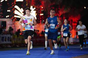 BIB: 46274, 47292, 013
                            <button type="button" onclick="openModal(14107542)" class="btn btn-primary btn-sm float-right btn-popup" data-toggle="modal" data-target=".modal-high-quality">
                        <i class="fas fa-shopping-cart"></i> Add to Cart
                    </button>
                                            <button type="button" onclick="isThisMe(14107542, true)" class="btn btn-success btn-sm float-right btn-popup btn-isme hidden" data-toggle="tooltip" data-placement="bottom" title="นี่คือรูปของคุณใช่ไหม คลิกที่นี่เพื่อเอาเข้าอัลบั้ม">
                        <i class="fas fa-plus"></i> Add to album
                    </button>
                    <button type="button" onclick="isThisMe(14107542, false)" class="btn btn-warning btn-sm float-right btn-popup btn-isnotme hidden">
                        <i class="fas fa-ban"></i> Remove from album
                    </button>