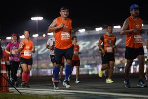 BIB: 20824, 21815, 2004
                            <button type="button" onclick="openModal(13852845)" class="btn btn-primary btn-sm float-right btn-popup" data-toggle="modal" data-target=".modal-high-quality">
                        <i class="fas fa-shopping-cart"></i> Add to Cart
                    </button>
                                            <button type="button" onclick="isThisMe(13852845, true)" class="btn btn-success btn-sm float-right btn-popup btn-isme hidden" data-toggle="tooltip" data-placement="bottom" title="นี่คือรูปของคุณใช่ไหม คลิกที่นี่เพื่อเอาเข้าอัลบั้ม">
                        <i class="fas fa-plus"></i> Add to album
                    </button>
                    <button type="button" onclick="isThisMe(13852845, false)" class="btn btn-warning btn-sm float-right btn-popup btn-isnotme hidden">
                        <i class="fas fa-ban"></i> Remove from album
                    </button>