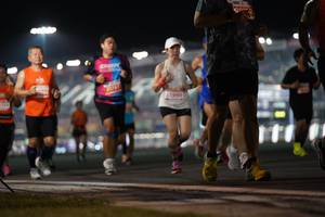 BIB: 1999
                            <button type="button" onclick="openModal(13893079)" class="btn btn-primary btn-sm float-right btn-popup" data-toggle="modal" data-target=".modal-high-quality">
                        <i class="fas fa-shopping-cart"></i> Add to Cart
                    </button>
                                            <button type="button" onclick="isThisMe(13893079, true)" class="btn btn-success btn-sm float-right btn-popup btn-isme hidden" data-toggle="tooltip" data-placement="bottom" title="นี่คือรูปของคุณใช่ไหม คลิกที่นี่เพื่อเอาเข้าอัลบั้ม">
                        <i class="fas fa-plus"></i> Add to album
                    </button>
                    <button type="button" onclick="isThisMe(13893079, false)" class="btn btn-warning btn-sm float-right btn-popup btn-isnotme hidden">
                        <i class="fas fa-ban"></i> Remove from album
                    </button>