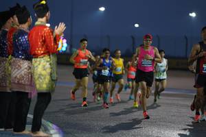 BIB: 40095
                            <button type="button" onclick="openModal(13839203)" class="btn btn-primary btn-sm float-right btn-popup" data-toggle="modal" data-target=".modal-high-quality">
                        <i class="fas fa-shopping-cart"></i> Add to Cart
                    </button>
                                            <button type="button" onclick="isThisMe(13839203, true)" class="btn btn-success btn-sm float-right btn-popup btn-isme hidden" data-toggle="tooltip" data-placement="bottom" title="นี่คือรูปของคุณใช่ไหม คลิกที่นี่เพื่อเอาเข้าอัลบั้ม">
                        <i class="fas fa-plus"></i> Add to album
                    </button>
                    <button type="button" onclick="isThisMe(13839203, false)" class="btn btn-warning btn-sm float-right btn-popup btn-isnotme hidden">
                        <i class="fas fa-ban"></i> Remove from album
                    </button>