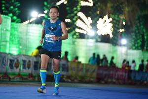 BIB: 4510
                            <button type="button" onclick="openModal(14221421)" class="btn btn-primary btn-sm float-right btn-popup" data-toggle="modal" data-target=".modal-high-quality">
                        <i class="fas fa-shopping-cart"></i> Add to Cart
                    </button>
                                            <button type="button" onclick="isThisMe(14221421, true)" class="btn btn-success btn-sm float-right btn-popup btn-isme hidden" data-toggle="tooltip" data-placement="bottom" title="นี่คือรูปของคุณใช่ไหม คลิกที่นี่เพื่อเอาเข้าอัลบั้ม">
                        <i class="fas fa-plus"></i> Add to album
                    </button>
                    <button type="button" onclick="isThisMe(14221421, false)" class="btn btn-warning btn-sm float-right btn-popup btn-isnotme hidden">
                        <i class="fas fa-ban"></i> Remove from album
                    </button>