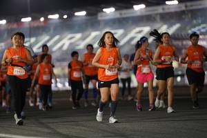 BIB: 29433, 29591
                            <button type="button" onclick="openModal(13970893)" class="btn btn-primary btn-sm float-right btn-popup" data-toggle="modal" data-target=".modal-high-quality">
                        <i class="fas fa-shopping-cart"></i> Add to Cart
                    </button>
                                            <button type="button" onclick="isThisMe(13970893, true)" class="btn btn-success btn-sm float-right btn-popup btn-isme hidden" data-toggle="tooltip" data-placement="bottom" title="นี่คือรูปของคุณใช่ไหม คลิกที่นี่เพื่อเอาเข้าอัลบั้ม">
                        <i class="fas fa-plus"></i> Add to album
                    </button>
                    <button type="button" onclick="isThisMe(13970893, false)" class="btn btn-warning btn-sm float-right btn-popup btn-isnotme hidden">
                        <i class="fas fa-ban"></i> Remove from album
                    </button>