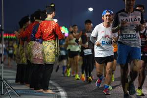 BIB: 83402, 41776
                            <button type="button" onclick="openModal(13846331)" class="btn btn-primary btn-sm float-right btn-popup" data-toggle="modal" data-target=".modal-high-quality">
                        <i class="fas fa-shopping-cart"></i> Add to Cart
                    </button>
                                            <button type="button" onclick="isThisMe(13846331, true)" class="btn btn-success btn-sm float-right btn-popup btn-isme hidden" data-toggle="tooltip" data-placement="bottom" title="นี่คือรูปของคุณใช่ไหม คลิกที่นี่เพื่อเอาเข้าอัลบั้ม">
                        <i class="fas fa-plus"></i> Add to album
                    </button>
                    <button type="button" onclick="isThisMe(13846331, false)" class="btn btn-warning btn-sm float-right btn-popup btn-isnotme hidden">
                        <i class="fas fa-ban"></i> Remove from album
                    </button>