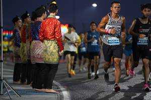 BIB: 45044, 42212
                            <button type="button" onclick="openModal(13846552)" class="btn btn-primary btn-sm float-right btn-popup" data-toggle="modal" data-target=".modal-high-quality">
                        <i class="fas fa-shopping-cart"></i> Add to Cart
                    </button>
                                            <button type="button" onclick="isThisMe(13846552, true)" class="btn btn-success btn-sm float-right btn-popup btn-isme hidden" data-toggle="tooltip" data-placement="bottom" title="นี่คือรูปของคุณใช่ไหม คลิกที่นี่เพื่อเอาเข้าอัลบั้ม">
                        <i class="fas fa-plus"></i> Add to album
                    </button>
                    <button type="button" onclick="isThisMe(13846552, false)" class="btn btn-warning btn-sm float-right btn-popup btn-isnotme hidden">
                        <i class="fas fa-ban"></i> Remove from album
                    </button>