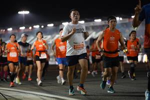 BIB: 21925
                            <button type="button" onclick="openModal(14042167)" class="btn btn-primary btn-sm float-right btn-popup" data-toggle="modal" data-target=".modal-high-quality">
                        <i class="fas fa-shopping-cart"></i> Add to Cart
                    </button>
                                            <button type="button" onclick="isThisMe(14042167, true)" class="btn btn-success btn-sm float-right btn-popup btn-isme hidden" data-toggle="tooltip" data-placement="bottom" title="นี่คือรูปของคุณใช่ไหม คลิกที่นี่เพื่อเอาเข้าอัลบั้ม">
                        <i class="fas fa-plus"></i> Add to album
                    </button>
                    <button type="button" onclick="isThisMe(14042167, false)" class="btn btn-warning btn-sm float-right btn-popup btn-isnotme hidden">
                        <i class="fas fa-ban"></i> Remove from album
                    </button>