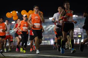 BIB: 28965, 200, 25003, 2119
                            <button type="button" onclick="openModal(13862109)" class="btn btn-primary btn-sm float-right btn-popup" data-toggle="modal" data-target=".modal-high-quality">
                        <i class="fas fa-shopping-cart"></i> Add to Cart
                    </button>
                                            <button type="button" onclick="isThisMe(13862109, true)" class="btn btn-success btn-sm float-right btn-popup btn-isme hidden" data-toggle="tooltip" data-placement="bottom" title="นี่คือรูปของคุณใช่ไหม คลิกที่นี่เพื่อเอาเข้าอัลบั้ม">
                        <i class="fas fa-plus"></i> Add to album
                    </button>
                    <button type="button" onclick="isThisMe(13862109, false)" class="btn btn-warning btn-sm float-right btn-popup btn-isnotme hidden">
                        <i class="fas fa-ban"></i> Remove from album
                    </button>