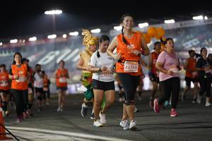 BIB: 22720, 228869
                            <button type="button" onclick="openModal(13953885)" class="btn btn-primary btn-sm float-right btn-popup" data-toggle="modal" data-target=".modal-high-quality">
                        <i class="fas fa-shopping-cart"></i> Add to Cart
                    </button>
                                            <button type="button" onclick="isThisMe(13953885, true)" class="btn btn-success btn-sm float-right btn-popup btn-isme hidden" data-toggle="tooltip" data-placement="bottom" title="นี่คือรูปของคุณใช่ไหม คลิกที่นี่เพื่อเอาเข้าอัลบั้ม">
                        <i class="fas fa-plus"></i> Add to album
                    </button>
                    <button type="button" onclick="isThisMe(13953885, false)" class="btn btn-warning btn-sm float-right btn-popup btn-isnotme hidden">
                        <i class="fas fa-ban"></i> Remove from album
                    </button>