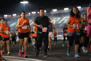 BIB: 99210, 22004
                            <button type="button" onclick="openModal(13986014)" class="btn btn-primary btn-sm float-right btn-popup" data-toggle="modal" data-target=".modal-high-quality">
                        <i class="fas fa-shopping-cart"></i> Add to Cart
                    </button>
                                            <button type="button" onclick="isThisMe(13986014, true)" class="btn btn-success btn-sm float-right btn-popup btn-isme hidden" data-toggle="tooltip" data-placement="bottom" title="นี่คือรูปของคุณใช่ไหม คลิกที่นี่เพื่อเอาเข้าอัลบั้ม">
                        <i class="fas fa-plus"></i> Add to album
                    </button>
                    <button type="button" onclick="isThisMe(13986014, false)" class="btn btn-warning btn-sm float-right btn-popup btn-isnotme hidden">
                        <i class="fas fa-ban"></i> Remove from album
                    </button>