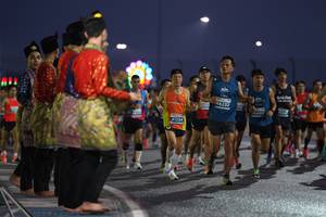 BIB: 36232, 3402, 41254
                            <button type="button" onclick="openModal(13844181)" class="btn btn-primary btn-sm float-right btn-popup" data-toggle="modal" data-target=".modal-high-quality">
                        <i class="fas fa-shopping-cart"></i> Add to Cart
                    </button>
                                            <button type="button" onclick="isThisMe(13844181, true)" class="btn btn-success btn-sm float-right btn-popup btn-isme hidden" data-toggle="tooltip" data-placement="bottom" title="นี่คือรูปของคุณใช่ไหม คลิกที่นี่เพื่อเอาเข้าอัลบั้ม">
                        <i class="fas fa-plus"></i> Add to album
                    </button>
                    <button type="button" onclick="isThisMe(13844181, false)" class="btn btn-warning btn-sm float-right btn-popup btn-isnotme hidden">
                        <i class="fas fa-ban"></i> Remove from album
                    </button>