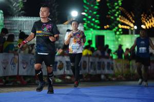 BIB: 4222
                            <button type="button" onclick="openModal(14221253)" class="btn btn-primary btn-sm float-right btn-popup" data-toggle="modal" data-target=".modal-high-quality">
                        <i class="fas fa-shopping-cart"></i> Add to Cart
                    </button>
                                            <button type="button" onclick="isThisMe(14221253, true)" class="btn btn-success btn-sm float-right btn-popup btn-isme hidden" data-toggle="tooltip" data-placement="bottom" title="นี่คือรูปของคุณใช่ไหม คลิกที่นี่เพื่อเอาเข้าอัลบั้ม">
                        <i class="fas fa-plus"></i> Add to album
                    </button>
                    <button type="button" onclick="isThisMe(14221253, false)" class="btn btn-warning btn-sm float-right btn-popup btn-isnotme hidden">
                        <i class="fas fa-ban"></i> Remove from album
                    </button>