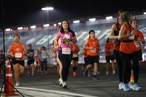 BIB: 3603, 23805, 24166
                            <button type="button" onclick="openModal(13975338)" class="btn btn-primary btn-sm float-right btn-popup" data-toggle="modal" data-target=".modal-high-quality">
                        <i class="fas fa-shopping-cart"></i> Add to Cart
                    </button>
                                            <button type="button" onclick="isThisMe(13975338, true)" class="btn btn-success btn-sm float-right btn-popup btn-isme hidden" data-toggle="tooltip" data-placement="bottom" title="นี่คือรูปของคุณใช่ไหม คลิกที่นี่เพื่อเอาเข้าอัลบั้ม">
                        <i class="fas fa-plus"></i> Add to album
                    </button>
                    <button type="button" onclick="isThisMe(13975338, false)" class="btn btn-warning btn-sm float-right btn-popup btn-isnotme hidden">
                        <i class="fas fa-ban"></i> Remove from album
                    </button>