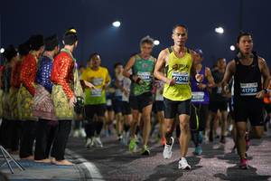 BIB: 47043, 41799
                            <button type="button" onclick="openModal(13855714)" class="btn btn-primary btn-sm float-right btn-popup" data-toggle="modal" data-target=".modal-high-quality">
                        <i class="fas fa-shopping-cart"></i> Add to Cart
                    </button>
                                            <button type="button" onclick="isThisMe(13855714, true)" class="btn btn-success btn-sm float-right btn-popup btn-isme hidden" data-toggle="tooltip" data-placement="bottom" title="นี่คือรูปของคุณใช่ไหม คลิกที่นี่เพื่อเอาเข้าอัลบั้ม">
                        <i class="fas fa-plus"></i> Add to album
                    </button>
                    <button type="button" onclick="isThisMe(13855714, false)" class="btn btn-warning btn-sm float-right btn-popup btn-isnotme hidden">
                        <i class="fas fa-ban"></i> Remove from album
                    </button>