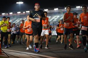 BIB: 046, 25850, 540, 22440, 21670
                            <button type="button" onclick="openModal(13895048)" class="btn btn-primary btn-sm float-right btn-popup" data-toggle="modal" data-target=".modal-high-quality">
                        <i class="fas fa-shopping-cart"></i> Add to Cart
                    </button>
                                            <button type="button" onclick="isThisMe(13895048, true)" class="btn btn-success btn-sm float-right btn-popup btn-isme hidden" data-toggle="tooltip" data-placement="bottom" title="นี่คือรูปของคุณใช่ไหม คลิกที่นี่เพื่อเอาเข้าอัลบั้ม">
                        <i class="fas fa-plus"></i> Add to album
                    </button>
                    <button type="button" onclick="isThisMe(13895048, false)" class="btn btn-warning btn-sm float-right btn-popup btn-isnotme hidden">
                        <i class="fas fa-ban"></i> Remove from album
                    </button>