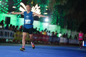 BIB: 45904
                            <button type="button" onclick="openModal(14162817)" class="btn btn-primary btn-sm float-right btn-popup" data-toggle="modal" data-target=".modal-high-quality">
                        <i class="fas fa-shopping-cart"></i> Add to Cart
                    </button>
                                            <button type="button" onclick="isThisMe(14162817, true)" class="btn btn-success btn-sm float-right btn-popup btn-isme hidden" data-toggle="tooltip" data-placement="bottom" title="นี่คือรูปของคุณใช่ไหม คลิกที่นี่เพื่อเอาเข้าอัลบั้ม">
                        <i class="fas fa-plus"></i> Add to album
                    </button>
                    <button type="button" onclick="isThisMe(14162817, false)" class="btn btn-warning btn-sm float-right btn-popup btn-isnotme hidden">
                        <i class="fas fa-ban"></i> Remove from album
                    </button>