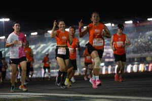 BIB: 23586, 27921, 2007, 29029
                            <button type="button" onclick="openModal(13872105)" class="btn btn-primary btn-sm float-right btn-popup" data-toggle="modal" data-target=".modal-high-quality">
                        <i class="fas fa-shopping-cart"></i> Add to Cart
                    </button>
                                            <button type="button" onclick="isThisMe(13872105, true)" class="btn btn-success btn-sm float-right btn-popup btn-isme hidden" data-toggle="tooltip" data-placement="bottom" title="นี่คือรูปของคุณใช่ไหม คลิกที่นี่เพื่อเอาเข้าอัลบั้ม">
                        <i class="fas fa-plus"></i> Add to album
                    </button>
                    <button type="button" onclick="isThisMe(13872105, false)" class="btn btn-warning btn-sm float-right btn-popup btn-isnotme hidden">
                        <i class="fas fa-ban"></i> Remove from album
                    </button>