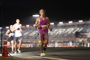 BIB: 2074
                            <button type="button" onclick="openModal(13942659)" class="btn btn-primary btn-sm float-right btn-popup" data-toggle="modal" data-target=".modal-high-quality">
                        <i class="fas fa-shopping-cart"></i> Add to Cart
                    </button>
                                            <button type="button" onclick="isThisMe(13942659, true)" class="btn btn-success btn-sm float-right btn-popup btn-isme hidden" data-toggle="tooltip" data-placement="bottom" title="นี่คือรูปของคุณใช่ไหม คลิกที่นี่เพื่อเอาเข้าอัลบั้ม">
                        <i class="fas fa-plus"></i> Add to album
                    </button>
                    <button type="button" onclick="isThisMe(13942659, false)" class="btn btn-warning btn-sm float-right btn-popup btn-isnotme hidden">
                        <i class="fas fa-ban"></i> Remove from album
                    </button>