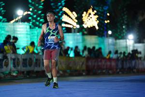 BIB: 417
                            <button type="button" onclick="openModal(14211033)" class="btn btn-primary btn-sm float-right btn-popup" data-toggle="modal" data-target=".modal-high-quality">
                        <i class="fas fa-shopping-cart"></i> Add to Cart
                    </button>
                                            <button type="button" onclick="isThisMe(14211033, true)" class="btn btn-success btn-sm float-right btn-popup btn-isme hidden" data-toggle="tooltip" data-placement="bottom" title="นี่คือรูปของคุณใช่ไหม คลิกที่นี่เพื่อเอาเข้าอัลบั้ม">
                        <i class="fas fa-plus"></i> Add to album
                    </button>
                    <button type="button" onclick="isThisMe(14211033, false)" class="btn btn-warning btn-sm float-right btn-popup btn-isnotme hidden">
                        <i class="fas fa-ban"></i> Remove from album
                    </button>