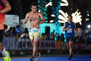 BIB: 5502, 40051
                            <button type="button" onclick="openModal(14235311)" class="btn btn-primary btn-sm float-right btn-popup" data-toggle="modal" data-target=".modal-high-quality">
                        <i class="fas fa-shopping-cart"></i> Add to Cart
                    </button>
                                            <button type="button" onclick="isThisMe(14235311, true)" class="btn btn-success btn-sm float-right btn-popup btn-isme hidden" data-toggle="tooltip" data-placement="bottom" title="นี่คือรูปของคุณใช่ไหม คลิกที่นี่เพื่อเอาเข้าอัลบั้ม">
                        <i class="fas fa-plus"></i> Add to album
                    </button>
                    <button type="button" onclick="isThisMe(14235311, false)" class="btn btn-warning btn-sm float-right btn-popup btn-isnotme hidden">
                        <i class="fas fa-ban"></i> Remove from album
                    </button>