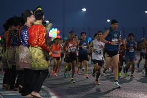 BIB: 764, 47183, 47157
                            <button type="button" onclick="openModal(13843067)" class="btn btn-primary btn-sm float-right btn-popup" data-toggle="modal" data-target=".modal-high-quality">
                        <i class="fas fa-shopping-cart"></i> Add to Cart
                    </button>
                                            <button type="button" onclick="isThisMe(13843067, true)" class="btn btn-success btn-sm float-right btn-popup btn-isme hidden" data-toggle="tooltip" data-placement="bottom" title="นี่คือรูปของคุณใช่ไหม คลิกที่นี่เพื่อเอาเข้าอัลบั้ม">
                        <i class="fas fa-plus"></i> Add to album
                    </button>
                    <button type="button" onclick="isThisMe(13843067, false)" class="btn btn-warning btn-sm float-right btn-popup btn-isnotme hidden">
                        <i class="fas fa-ban"></i> Remove from album
                    </button>