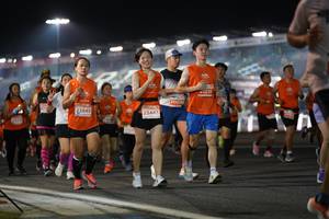 BIB: 21210, 200, 23845, 23443
                            <button type="button" onclick="openModal(14042308)" class="btn btn-primary btn-sm float-right btn-popup" data-toggle="modal" data-target=".modal-high-quality">
                        <i class="fas fa-shopping-cart"></i> Add to Cart
                    </button>
                                            <button type="button" onclick="isThisMe(14042308, true)" class="btn btn-success btn-sm float-right btn-popup btn-isme hidden" data-toggle="tooltip" data-placement="bottom" title="นี่คือรูปของคุณใช่ไหม คลิกที่นี่เพื่อเอาเข้าอัลบั้ม">
                        <i class="fas fa-plus"></i> Add to album
                    </button>
                    <button type="button" onclick="isThisMe(14042308, false)" class="btn btn-warning btn-sm float-right btn-popup btn-isnotme hidden">
                        <i class="fas fa-ban"></i> Remove from album
                    </button>