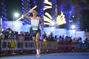 BIB: 40751
                            <button type="button" onclick="openModal(14038323)" class="btn btn-primary btn-sm float-right btn-popup" data-toggle="modal" data-target=".modal-high-quality">
                        <i class="fas fa-shopping-cart"></i> Add to Cart
                    </button>
                                            <button type="button" onclick="isThisMe(14038323, true)" class="btn btn-success btn-sm float-right btn-popup btn-isme hidden" data-toggle="tooltip" data-placement="bottom" title="นี่คือรูปของคุณใช่ไหม คลิกที่นี่เพื่อเอาเข้าอัลบั้ม">
                        <i class="fas fa-plus"></i> Add to album
                    </button>
                    <button type="button" onclick="isThisMe(14038323, false)" class="btn btn-warning btn-sm float-right btn-popup btn-isnotme hidden">
                        <i class="fas fa-ban"></i> Remove from album
                    </button>