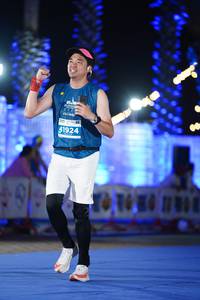 BIB: 202, 41924
                            <button type="button" onclick="openModal(14091251)" class="btn btn-primary btn-sm float-right btn-popup" data-toggle="modal" data-target=".modal-high-quality">
                        <i class="fas fa-shopping-cart"></i> Add to Cart
                    </button>
                                            <button type="button" onclick="isThisMe(14091251, true)" class="btn btn-success btn-sm float-right btn-popup btn-isme hidden" data-toggle="tooltip" data-placement="bottom" title="นี่คือรูปของคุณใช่ไหม คลิกที่นี่เพื่อเอาเข้าอัลบั้ม">
                        <i class="fas fa-plus"></i> Add to album
                    </button>
                    <button type="button" onclick="isThisMe(14091251, false)" class="btn btn-warning btn-sm float-right btn-popup btn-isnotme hidden">
                        <i class="fas fa-ban"></i> Remove from album
                    </button>