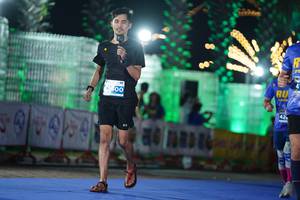 BIB: 200
                            <button type="button" onclick="openModal(14140371)" class="btn btn-primary btn-sm float-right btn-popup" data-toggle="modal" data-target=".modal-high-quality">
                        <i class="fas fa-shopping-cart"></i> Add to Cart
                    </button>
                                            <button type="button" onclick="isThisMe(14140371, true)" class="btn btn-success btn-sm float-right btn-popup btn-isme hidden" data-toggle="tooltip" data-placement="bottom" title="นี่คือรูปของคุณใช่ไหม คลิกที่นี่เพื่อเอาเข้าอัลบั้ม">
                        <i class="fas fa-plus"></i> Add to album
                    </button>
                    <button type="button" onclick="isThisMe(14140371, false)" class="btn btn-warning btn-sm float-right btn-popup btn-isnotme hidden">
                        <i class="fas fa-ban"></i> Remove from album
                    </button>