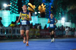 BIB: 4225
                            <button type="button" onclick="openModal(14137439)" class="btn btn-primary btn-sm float-right btn-popup" data-toggle="modal" data-target=".modal-high-quality">
                        <i class="fas fa-shopping-cart"></i> Add to Cart
                    </button>
                                            <button type="button" onclick="isThisMe(14137439, true)" class="btn btn-success btn-sm float-right btn-popup btn-isme hidden" data-toggle="tooltip" data-placement="bottom" title="นี่คือรูปของคุณใช่ไหม คลิกที่นี่เพื่อเอาเข้าอัลบั้ม">
                        <i class="fas fa-plus"></i> Add to album
                    </button>
                    <button type="button" onclick="isThisMe(14137439, false)" class="btn btn-warning btn-sm float-right btn-popup btn-isnotme hidden">
                        <i class="fas fa-ban"></i> Remove from album
                    </button>