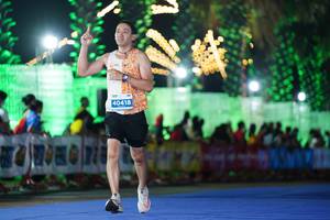 BIB: 40418
                            <button type="button" onclick="openModal(14112259)" class="btn btn-primary btn-sm float-right btn-popup" data-toggle="modal" data-target=".modal-high-quality">
                        <i class="fas fa-shopping-cart"></i> Add to Cart
                    </button>
                                            <button type="button" onclick="isThisMe(14112259, true)" class="btn btn-success btn-sm float-right btn-popup btn-isme hidden" data-toggle="tooltip" data-placement="bottom" title="นี่คือรูปของคุณใช่ไหม คลิกที่นี่เพื่อเอาเข้าอัลบั้ม">
                        <i class="fas fa-plus"></i> Add to album
                    </button>
                    <button type="button" onclick="isThisMe(14112259, false)" class="btn btn-warning btn-sm float-right btn-popup btn-isnotme hidden">
                        <i class="fas fa-ban"></i> Remove from album
                    </button>