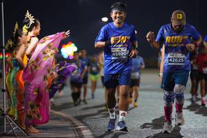 BIB: 45990, 42625
                            <button type="button" onclick="openModal(13885214)" class="btn btn-primary btn-sm float-right btn-popup" data-toggle="modal" data-target=".modal-high-quality">
                        <i class="fas fa-shopping-cart"></i> Add to Cart
                    </button>
                                            <button type="button" onclick="isThisMe(13885214, true)" class="btn btn-success btn-sm float-right btn-popup btn-isme hidden" data-toggle="tooltip" data-placement="bottom" title="นี่คือรูปของคุณใช่ไหม คลิกที่นี่เพื่อเอาเข้าอัลบั้ม">
                        <i class="fas fa-plus"></i> Add to album
                    </button>
                    <button type="button" onclick="isThisMe(13885214, false)" class="btn btn-warning btn-sm float-right btn-popup btn-isnotme hidden">
                        <i class="fas fa-ban"></i> Remove from album
                    </button>