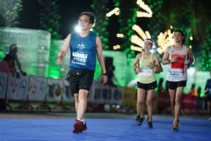 BIB: 41393, 41324
                            <button type="button" onclick="openModal(14266148)" class="btn btn-primary btn-sm float-right btn-popup" data-toggle="modal" data-target=".modal-high-quality">
                        <i class="fas fa-shopping-cart"></i> Add to Cart
                    </button>
                                            <button type="button" onclick="isThisMe(14266148, true)" class="btn btn-success btn-sm float-right btn-popup btn-isme hidden" data-toggle="tooltip" data-placement="bottom" title="นี่คือรูปของคุณใช่ไหม คลิกที่นี่เพื่อเอาเข้าอัลบั้ม">
                        <i class="fas fa-plus"></i> Add to album
                    </button>
                    <button type="button" onclick="isThisMe(14266148, false)" class="btn btn-warning btn-sm float-right btn-popup btn-isnotme hidden">
                        <i class="fas fa-ban"></i> Remove from album
                    </button>