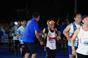 BIB: 48086, 717
                            <button type="button" onclick="openModal(14176752)" class="btn btn-primary btn-sm float-right btn-popup" data-toggle="modal" data-target=".modal-high-quality">
                        <i class="fas fa-shopping-cart"></i> Add to Cart
                    </button>
                                            <button type="button" onclick="isThisMe(14176752, true)" class="btn btn-success btn-sm float-right btn-popup btn-isme hidden" data-toggle="tooltip" data-placement="bottom" title="นี่คือรูปของคุณใช่ไหม คลิกที่นี่เพื่อเอาเข้าอัลบั้ม">
                        <i class="fas fa-plus"></i> Add to album
                    </button>
                    <button type="button" onclick="isThisMe(14176752, false)" class="btn btn-warning btn-sm float-right btn-popup btn-isnotme hidden">
                        <i class="fas fa-ban"></i> Remove from album
                    </button>