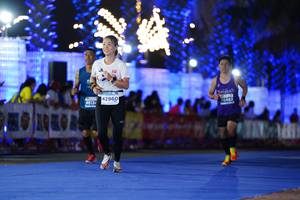 BIB: 42960, 4513, 0482
                            <button type="button" onclick="openModal(14096632)" class="btn btn-primary btn-sm float-right btn-popup" data-toggle="modal" data-target=".modal-high-quality">
                        <i class="fas fa-shopping-cart"></i> Add to Cart
                    </button>
                                            <button type="button" onclick="isThisMe(14096632, true)" class="btn btn-success btn-sm float-right btn-popup btn-isme hidden" data-toggle="tooltip" data-placement="bottom" title="นี่คือรูปของคุณใช่ไหม คลิกที่นี่เพื่อเอาเข้าอัลบั้ม">
                        <i class="fas fa-plus"></i> Add to album
                    </button>
                    <button type="button" onclick="isThisMe(14096632, false)" class="btn btn-warning btn-sm float-right btn-popup btn-isnotme hidden">
                        <i class="fas fa-ban"></i> Remove from album
                    </button>