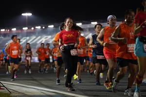 BIB: 256, 24194
                            <button type="button" onclick="openModal(13991705)" class="btn btn-primary btn-sm float-right btn-popup" data-toggle="modal" data-target=".modal-high-quality">
                        <i class="fas fa-shopping-cart"></i> Add to Cart
                    </button>
                                            <button type="button" onclick="isThisMe(13991705, true)" class="btn btn-success btn-sm float-right btn-popup btn-isme hidden" data-toggle="tooltip" data-placement="bottom" title="นี่คือรูปของคุณใช่ไหม คลิกที่นี่เพื่อเอาเข้าอัลบั้ม">
                        <i class="fas fa-plus"></i> Add to album
                    </button>
                    <button type="button" onclick="isThisMe(13991705, false)" class="btn btn-warning btn-sm float-right btn-popup btn-isnotme hidden">
                        <i class="fas fa-ban"></i> Remove from album
                    </button>