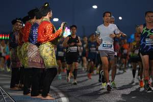 BIB: 4038, 45181, 40454
                            <button type="button" onclick="openModal(13845180)" class="btn btn-primary btn-sm float-right btn-popup" data-toggle="modal" data-target=".modal-high-quality">
                        <i class="fas fa-shopping-cart"></i> Add to Cart
                    </button>
                                            <button type="button" onclick="isThisMe(13845180, true)" class="btn btn-success btn-sm float-right btn-popup btn-isme hidden" data-toggle="tooltip" data-placement="bottom" title="นี่คือรูปของคุณใช่ไหม คลิกที่นี่เพื่อเอาเข้าอัลบั้ม">
                        <i class="fas fa-plus"></i> Add to album
                    </button>
                    <button type="button" onclick="isThisMe(13845180, false)" class="btn btn-warning btn-sm float-right btn-popup btn-isnotme hidden">
                        <i class="fas fa-ban"></i> Remove from album
                    </button>