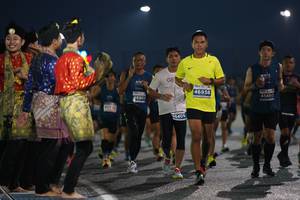 BIB: 46938, 41460, 46902, 405
                            <button type="button" onclick="openModal(13864822)" class="btn btn-primary btn-sm float-right btn-popup" data-toggle="modal" data-target=".modal-high-quality">
                        <i class="fas fa-shopping-cart"></i> Add to Cart
                    </button>
                                            <button type="button" onclick="isThisMe(13864822, true)" class="btn btn-success btn-sm float-right btn-popup btn-isme hidden" data-toggle="tooltip" data-placement="bottom" title="นี่คือรูปของคุณใช่ไหม คลิกที่นี่เพื่อเอาเข้าอัลบั้ม">
                        <i class="fas fa-plus"></i> Add to album
                    </button>
                    <button type="button" onclick="isThisMe(13864822, false)" class="btn btn-warning btn-sm float-right btn-popup btn-isnotme hidden">
                        <i class="fas fa-ban"></i> Remove from album
                    </button>