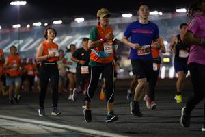 BIB: 229, 25406, 21411
                            <button type="button" onclick="openModal(13959606)" class="btn btn-primary btn-sm float-right btn-popup" data-toggle="modal" data-target=".modal-high-quality">
                        <i class="fas fa-shopping-cart"></i> Add to Cart
                    </button>
                                            <button type="button" onclick="isThisMe(13959606, true)" class="btn btn-success btn-sm float-right btn-popup btn-isme hidden" data-toggle="tooltip" data-placement="bottom" title="นี่คือรูปของคุณใช่ไหม คลิกที่นี่เพื่อเอาเข้าอัลบั้ม">
                        <i class="fas fa-plus"></i> Add to album
                    </button>
                    <button type="button" onclick="isThisMe(13959606, false)" class="btn btn-warning btn-sm float-right btn-popup btn-isnotme hidden">
                        <i class="fas fa-ban"></i> Remove from album
                    </button>