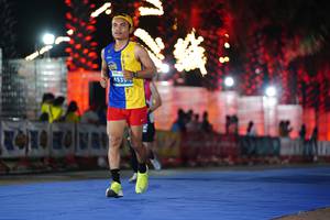 BIB: 4535
                            <button type="button" onclick="openModal(14217194)" class="btn btn-primary btn-sm float-right btn-popup" data-toggle="modal" data-target=".modal-high-quality">
                        <i class="fas fa-shopping-cart"></i> Add to Cart
                    </button>
                                            <button type="button" onclick="isThisMe(14217194, true)" class="btn btn-success btn-sm float-right btn-popup btn-isme hidden" data-toggle="tooltip" data-placement="bottom" title="นี่คือรูปของคุณใช่ไหม คลิกที่นี่เพื่อเอาเข้าอัลบั้ม">
                        <i class="fas fa-plus"></i> Add to album
                    </button>
                    <button type="button" onclick="isThisMe(14217194, false)" class="btn btn-warning btn-sm float-right btn-popup btn-isnotme hidden">
                        <i class="fas fa-ban"></i> Remove from album
                    </button>