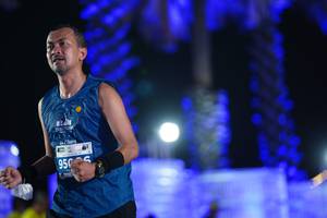 BIB: 950
                            <button type="button" onclick="openModal(14261247)" class="btn btn-primary btn-sm float-right btn-popup" data-toggle="modal" data-target=".modal-high-quality">
                        <i class="fas fa-shopping-cart"></i> Add to Cart
                    </button>
                                            <button type="button" onclick="isThisMe(14261247, true)" class="btn btn-success btn-sm float-right btn-popup btn-isme hidden" data-toggle="tooltip" data-placement="bottom" title="นี่คือรูปของคุณใช่ไหม คลิกที่นี่เพื่อเอาเข้าอัลบั้ม">
                        <i class="fas fa-plus"></i> Add to album
                    </button>
                    <button type="button" onclick="isThisMe(14261247, false)" class="btn btn-warning btn-sm float-right btn-popup btn-isnotme hidden">
                        <i class="fas fa-ban"></i> Remove from album
                    </button>