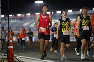 BIB: 2904, 7311, 29075
                            <button type="button" onclick="openModal(14029433)" class="btn btn-primary btn-sm float-right btn-popup" data-toggle="modal" data-target=".modal-high-quality">
                        <i class="fas fa-shopping-cart"></i> Add to Cart
                    </button>
                                            <button type="button" onclick="isThisMe(14029433, true)" class="btn btn-success btn-sm float-right btn-popup btn-isme hidden" data-toggle="tooltip" data-placement="bottom" title="นี่คือรูปของคุณใช่ไหม คลิกที่นี่เพื่อเอาเข้าอัลบั้ม">
                        <i class="fas fa-plus"></i> Add to album
                    </button>
                    <button type="button" onclick="isThisMe(14029433, false)" class="btn btn-warning btn-sm float-right btn-popup btn-isnotme hidden">
                        <i class="fas fa-ban"></i> Remove from album
                    </button>