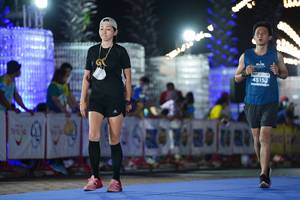 BIB: 45152
                            <button type="button" onclick="openModal(14226346)" class="btn btn-primary btn-sm float-right btn-popup" data-toggle="modal" data-target=".modal-high-quality">
                        <i class="fas fa-shopping-cart"></i> Add to Cart
                    </button>
                                            <button type="button" onclick="isThisMe(14226346, true)" class="btn btn-success btn-sm float-right btn-popup btn-isme hidden" data-toggle="tooltip" data-placement="bottom" title="นี่คือรูปของคุณใช่ไหม คลิกที่นี่เพื่อเอาเข้าอัลบั้ม">
                        <i class="fas fa-plus"></i> Add to album
                    </button>
                    <button type="button" onclick="isThisMe(14226346, false)" class="btn btn-warning btn-sm float-right btn-popup btn-isnotme hidden">
                        <i class="fas fa-ban"></i> Remove from album
                    </button>