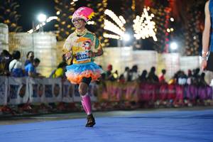 BIB: 6562
                            <button type="button" onclick="openModal(14101202)" class="btn btn-primary btn-sm float-right btn-popup" data-toggle="modal" data-target=".modal-high-quality">
                        <i class="fas fa-shopping-cart"></i> Add to Cart
                    </button>
                                            <button type="button" onclick="isThisMe(14101202, true)" class="btn btn-success btn-sm float-right btn-popup btn-isme hidden" data-toggle="tooltip" data-placement="bottom" title="นี่คือรูปของคุณใช่ไหม คลิกที่นี่เพื่อเอาเข้าอัลบั้ม">
                        <i class="fas fa-plus"></i> Add to album
                    </button>
                    <button type="button" onclick="isThisMe(14101202, false)" class="btn btn-warning btn-sm float-right btn-popup btn-isnotme hidden">
                        <i class="fas fa-ban"></i> Remove from album
                    </button>