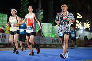 BIB: 41324, 41609
                            <button type="button" onclick="openModal(14266194)" class="btn btn-primary btn-sm float-right btn-popup" data-toggle="modal" data-target=".modal-high-quality">
                        <i class="fas fa-shopping-cart"></i> Add to Cart
                    </button>
                                            <button type="button" onclick="isThisMe(14266194, true)" class="btn btn-success btn-sm float-right btn-popup btn-isme hidden" data-toggle="tooltip" data-placement="bottom" title="นี่คือรูปของคุณใช่ไหม คลิกที่นี่เพื่อเอาเข้าอัลบั้ม">
                        <i class="fas fa-plus"></i> Add to album
                    </button>
                    <button type="button" onclick="isThisMe(14266194, false)" class="btn btn-warning btn-sm float-right btn-popup btn-isnotme hidden">
                        <i class="fas fa-ban"></i> Remove from album
                    </button>