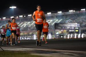 BIB: 25873, 29016
                            <button type="button" onclick="openModal(13860128)" class="btn btn-primary btn-sm float-right btn-popup" data-toggle="modal" data-target=".modal-high-quality">
                        <i class="fas fa-shopping-cart"></i> Add to Cart
                    </button>
                                            <button type="button" onclick="isThisMe(13860128, true)" class="btn btn-success btn-sm float-right btn-popup btn-isme hidden" data-toggle="tooltip" data-placement="bottom" title="นี่คือรูปของคุณใช่ไหม คลิกที่นี่เพื่อเอาเข้าอัลบั้ม">
                        <i class="fas fa-plus"></i> Add to album
                    </button>
                    <button type="button" onclick="isThisMe(13860128, false)" class="btn btn-warning btn-sm float-right btn-popup btn-isnotme hidden">
                        <i class="fas fa-ban"></i> Remove from album
                    </button>