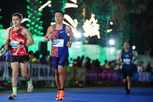 BIB: 409
                            <button type="button" onclick="openModal(14094565)" class="btn btn-primary btn-sm float-right btn-popup" data-toggle="modal" data-target=".modal-high-quality">
                        <i class="fas fa-shopping-cart"></i> Add to Cart
                    </button>
                                            <button type="button" onclick="isThisMe(14094565, true)" class="btn btn-success btn-sm float-right btn-popup btn-isme hidden" data-toggle="tooltip" data-placement="bottom" title="นี่คือรูปของคุณใช่ไหม คลิกที่นี่เพื่อเอาเข้าอัลบั้ม">
                        <i class="fas fa-plus"></i> Add to album
                    </button>
                    <button type="button" onclick="isThisMe(14094565, false)" class="btn btn-warning btn-sm float-right btn-popup btn-isnotme hidden">
                        <i class="fas fa-ban"></i> Remove from album
                    </button>