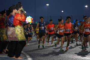 BIB: 1329, 43310, 43306
                            <button type="button" onclick="openModal(13843237)" class="btn btn-primary btn-sm float-right btn-popup" data-toggle="modal" data-target=".modal-high-quality">
                        <i class="fas fa-shopping-cart"></i> Add to Cart
                    </button>
                                            <button type="button" onclick="isThisMe(13843237, true)" class="btn btn-success btn-sm float-right btn-popup btn-isme hidden" data-toggle="tooltip" data-placement="bottom" title="นี่คือรูปของคุณใช่ไหม คลิกที่นี่เพื่อเอาเข้าอัลบั้ม">
                        <i class="fas fa-plus"></i> Add to album
                    </button>
                    <button type="button" onclick="isThisMe(13843237, false)" class="btn btn-warning btn-sm float-right btn-popup btn-isnotme hidden">
                        <i class="fas fa-ban"></i> Remove from album
                    </button>