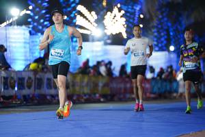 BIB: 447, 40417
                            <button type="button" onclick="openModal(14136647)" class="btn btn-primary btn-sm float-right btn-popup" data-toggle="modal" data-target=".modal-high-quality">
                        <i class="fas fa-shopping-cart"></i> Add to Cart
                    </button>
                                            <button type="button" onclick="isThisMe(14136647, true)" class="btn btn-success btn-sm float-right btn-popup btn-isme hidden" data-toggle="tooltip" data-placement="bottom" title="นี่คือรูปของคุณใช่ไหม คลิกที่นี่เพื่อเอาเข้าอัลบั้ม">
                        <i class="fas fa-plus"></i> Add to album
                    </button>
                    <button type="button" onclick="isThisMe(14136647, false)" class="btn btn-warning btn-sm float-right btn-popup btn-isnotme hidden">
                        <i class="fas fa-ban"></i> Remove from album
                    </button>